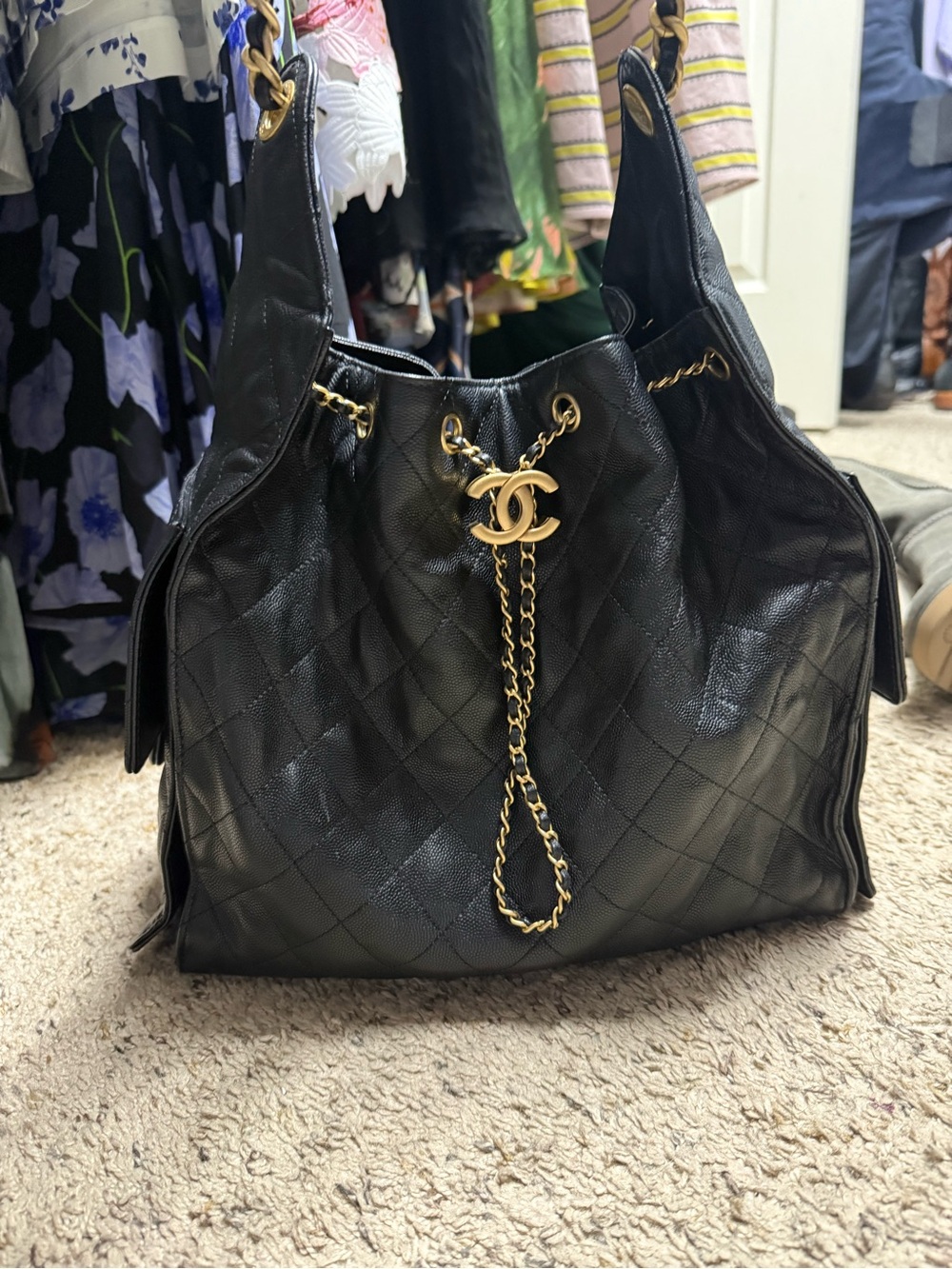 CHANEL Hobo 25 Black Quilted Leather Shoulder Bag with Gold CC Chain
